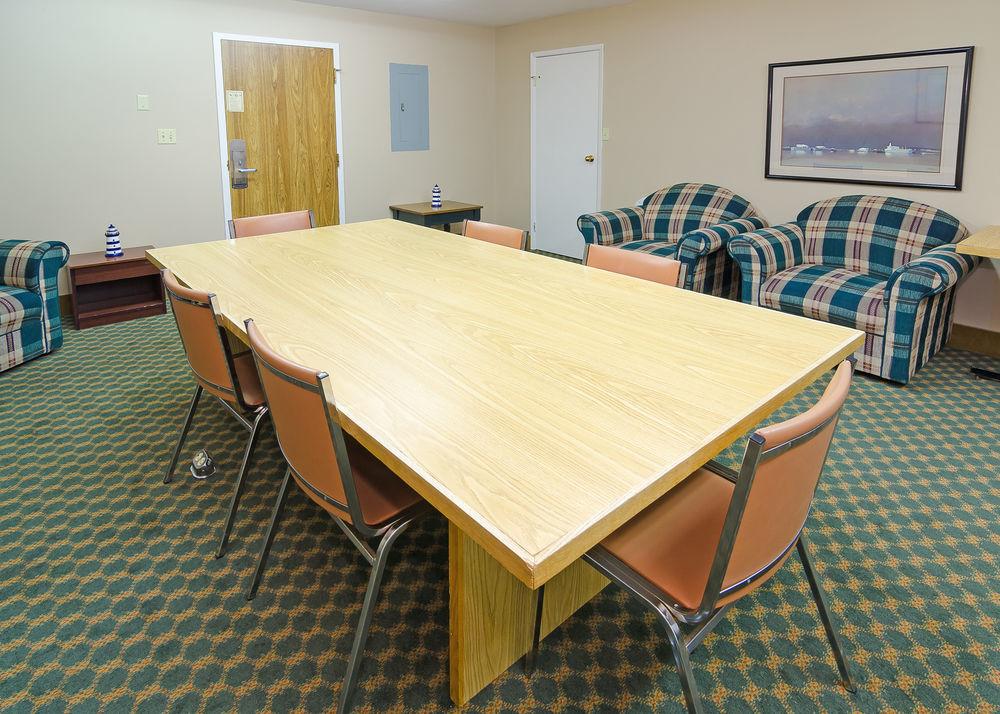Coastal Inn Dartmouth Extérieur photo