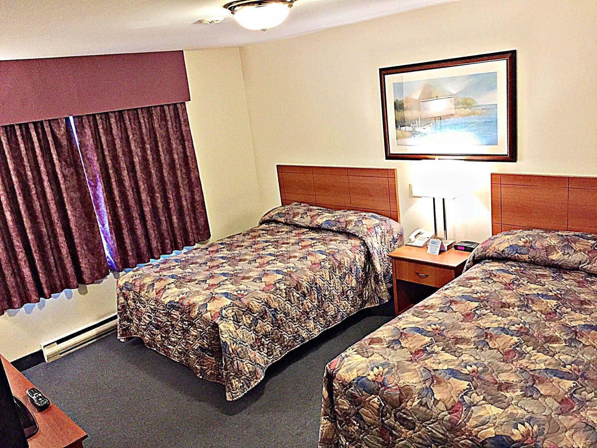 Coastal Inn Dartmouth Extérieur photo