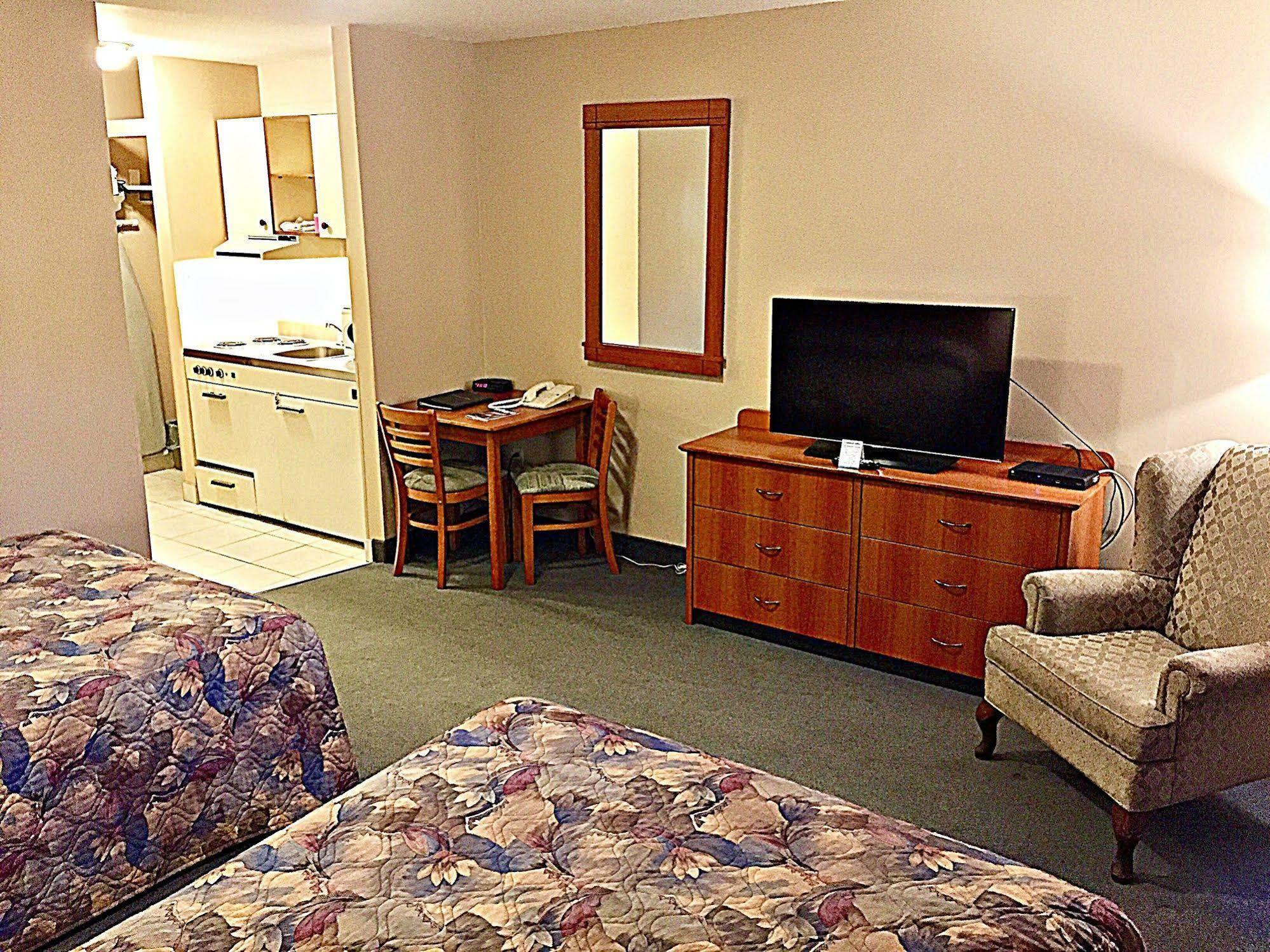 Coastal Inn Dartmouth Extérieur photo